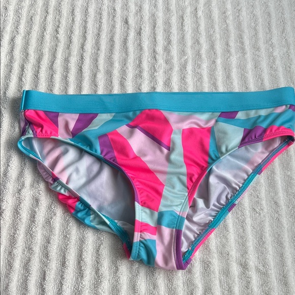 Lands' End Blue and Pink Geometric Shirt . Set of the three - Picture 2 of 15